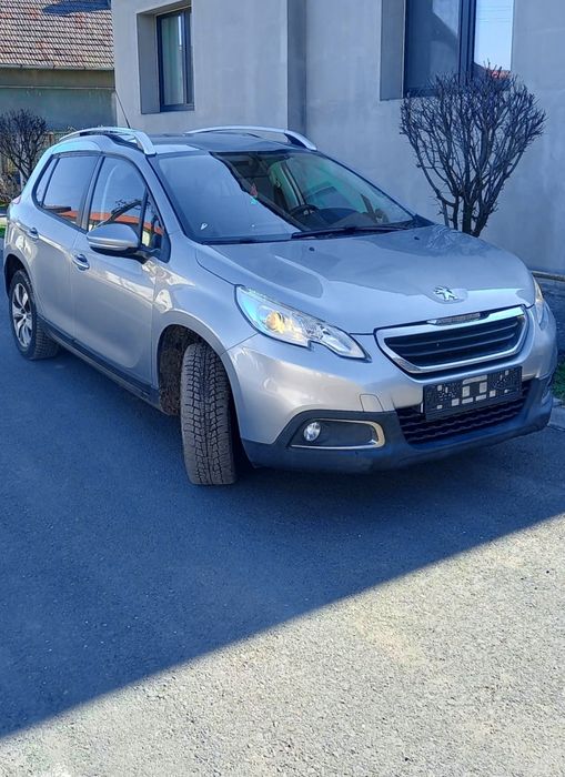 Peugeot 2008/2015/1.2vti