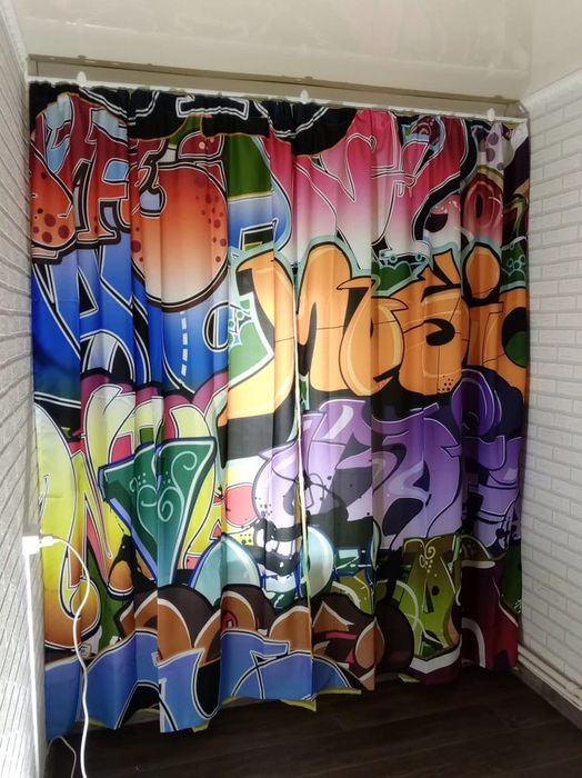 Продам комплект шторы и тюль