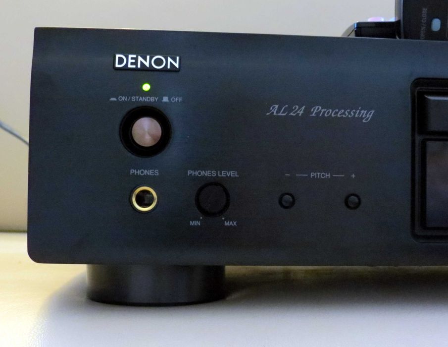 Compact Disc CD Denon DCD-710AE , High precision 24-bit 192 kHz D/A converter cu telecomanda