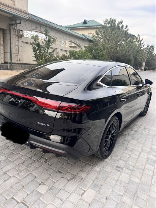 BYD E6 2025 — 4