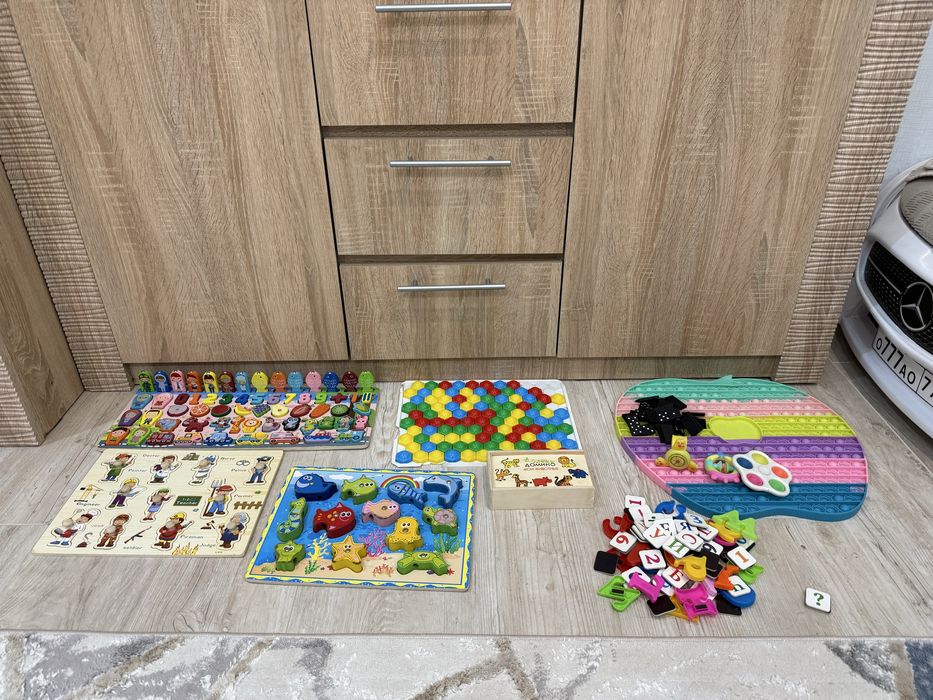 продам детские игрушки развивашки