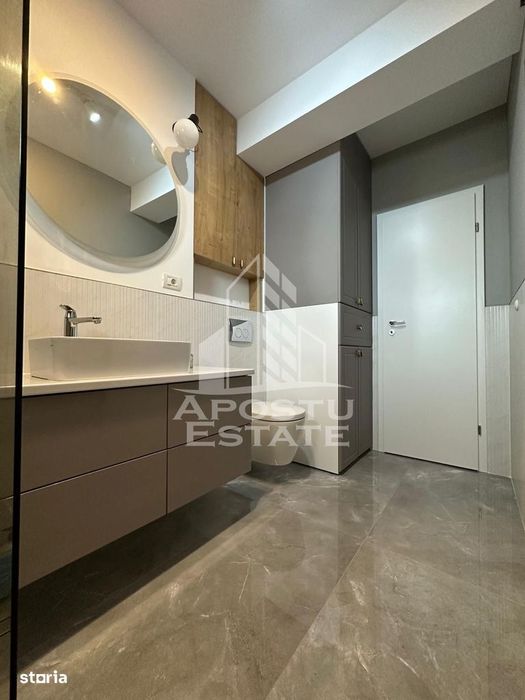 Apartament de vanzare cu 2 camere, Bucatarie inchisa, zona Soarelui