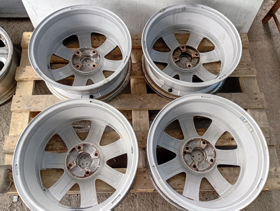 Почти нови 16-4х108 ЕТ27 6 j Peugeot 207