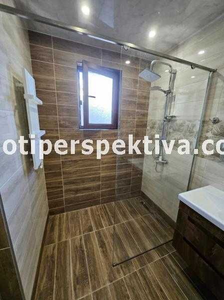 Продава се Тристаен апартамент в Пловдив, Остромила - 126 кв.м за 1508 €/кв.м - Снимка #11