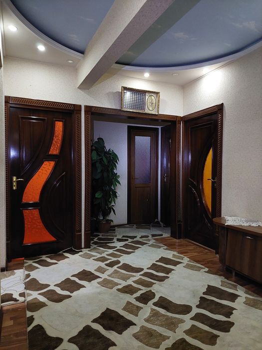 4 xonali uy srochno sotiladi