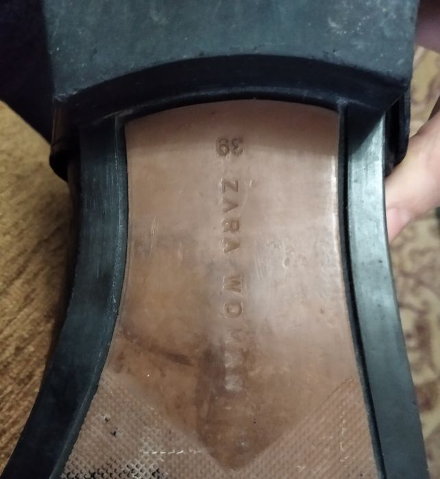 Сапоги кожаные ZARA р.39