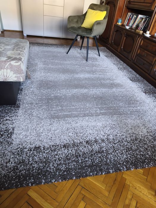 Covor  200x300 cm.Moale si pufos