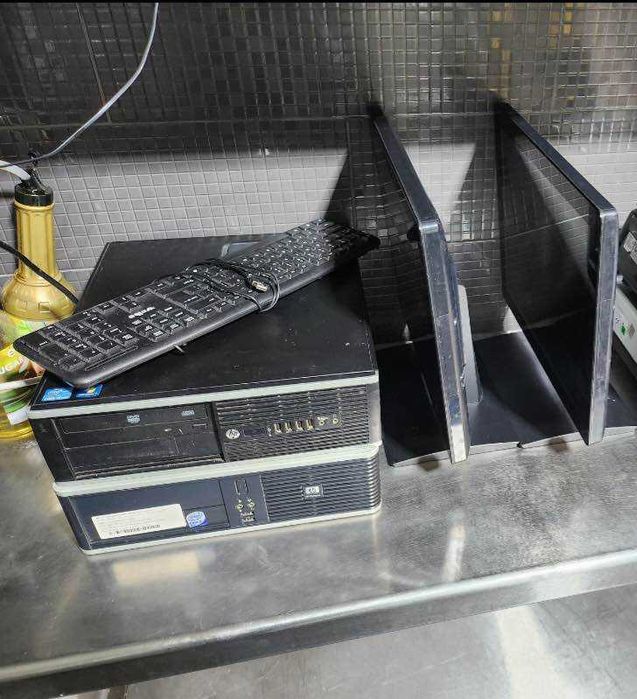 2 Тъч-скрийн монитора за каса ELO