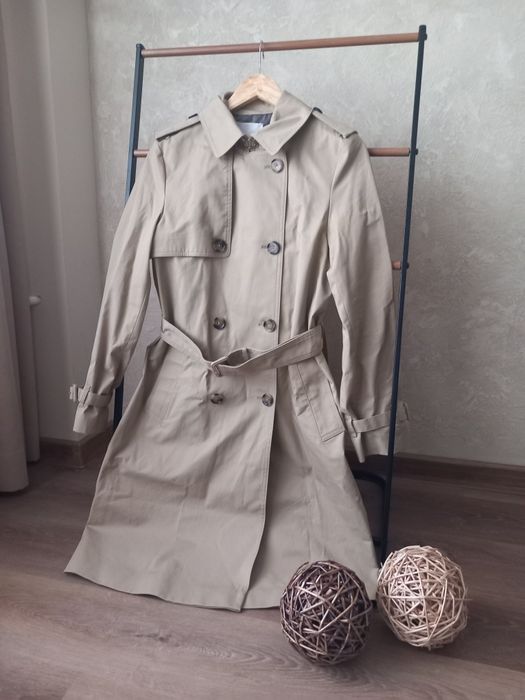 Нов Тренчкот от MANGO