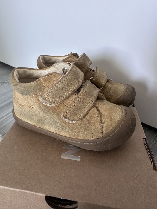 Papuci Naturino, marimea 20