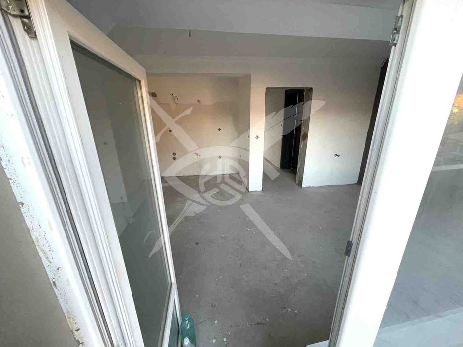 Продава се Двустаен апартамент в Айтос - 70 кв.м за 1215 €/кв.м - Снимка #3