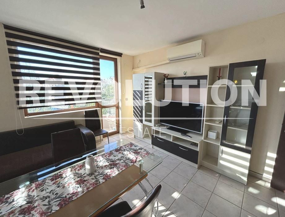 Дава се под наем Двустаен апартамент в Варна, Аспарухово - 75 кв.м за 350 € - Снимка #2