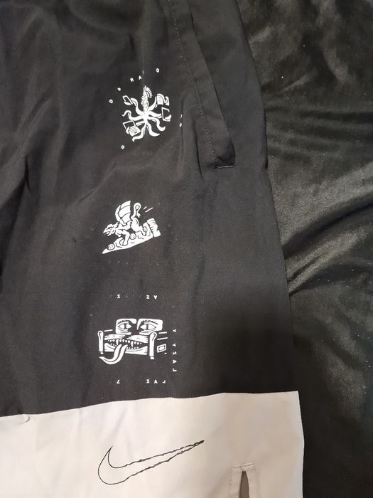 Pantaloni scurți Nike Dri-Fit M - Ediție Specială Graphic - Originali
