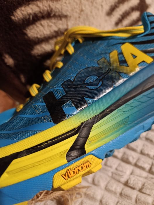N.45 Tрекинг маратонки Hoka с Vibram