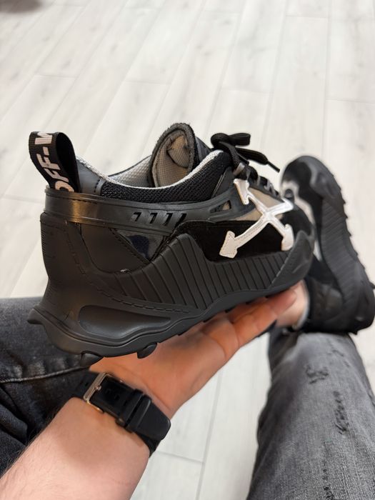 Adidasi Barbati OFF White Negru & Alb!