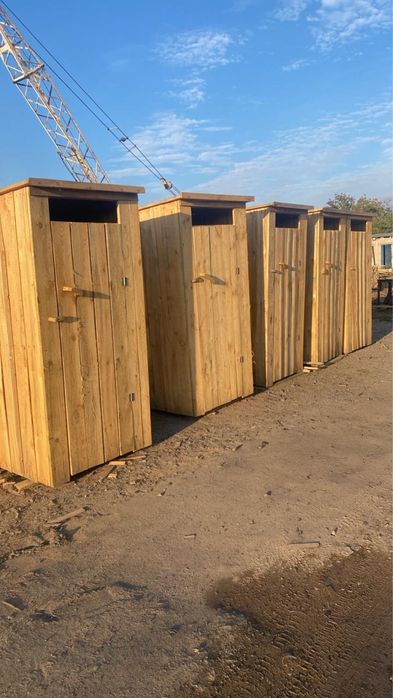 Продам готовые деревяные туалеты,и на заказ