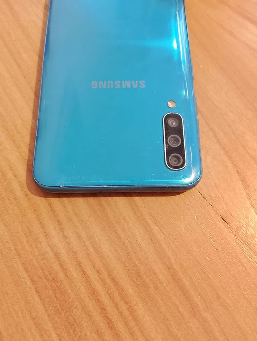 Samsung a50   64