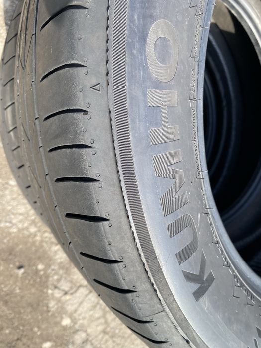 Шины 235/55/19 пара бу кумхо