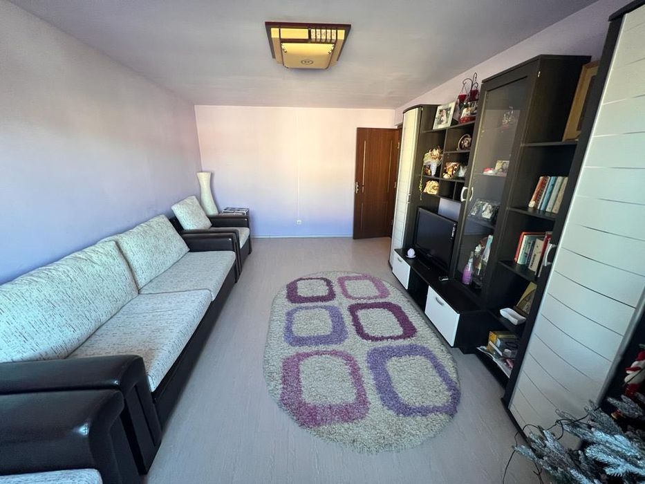 Apartament 3 camere decomandat localitatea Dragasani jud. Valcea