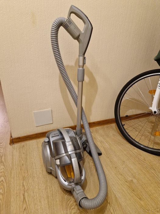 Пылесос LG Compressor 2000W