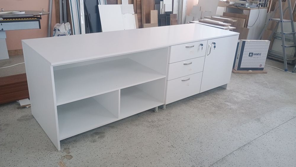 Мебели по поръчка