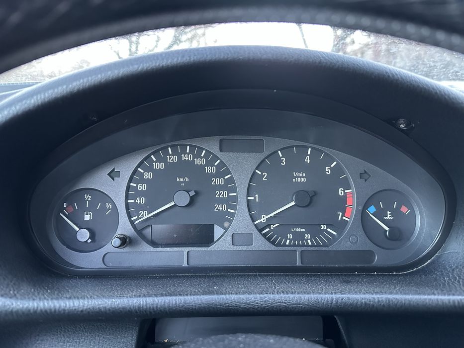 Bmw e36 318i НА ЧАСТИ