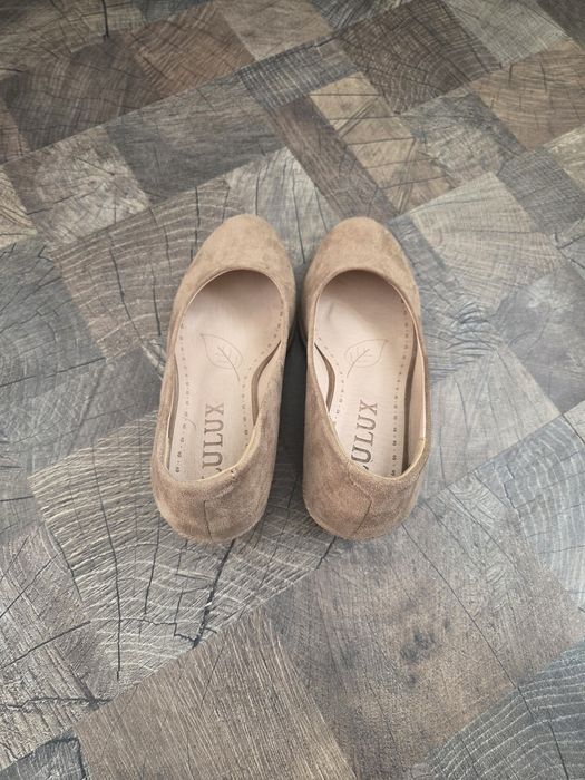 Дамски обувки на платформа