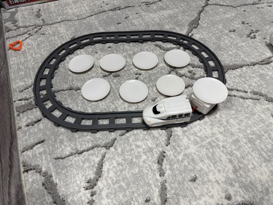 Суши поезд игрушка подача еды