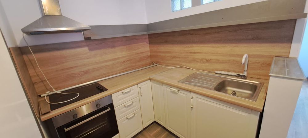 Inchiriez apartament central Alecsandri