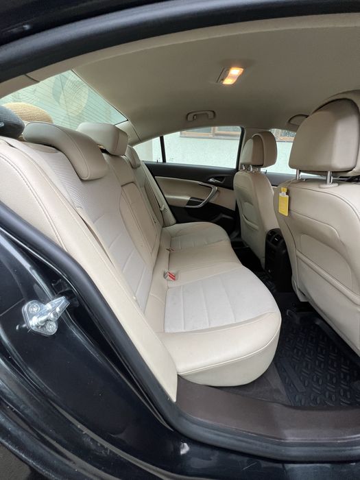 Vand Opel Insignia 2010 2.0 diesel 160 cp