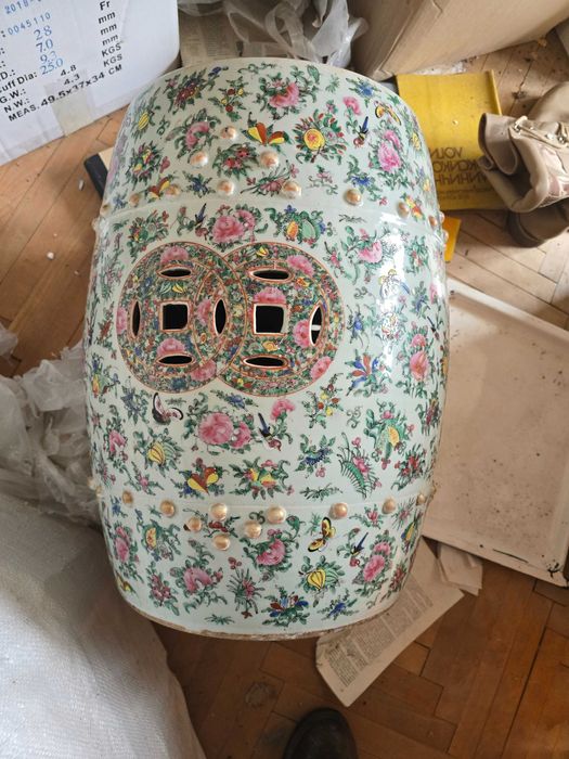 Китайски керамичен хoкер / табуретка – ръчно рисуван, ориенталски стил