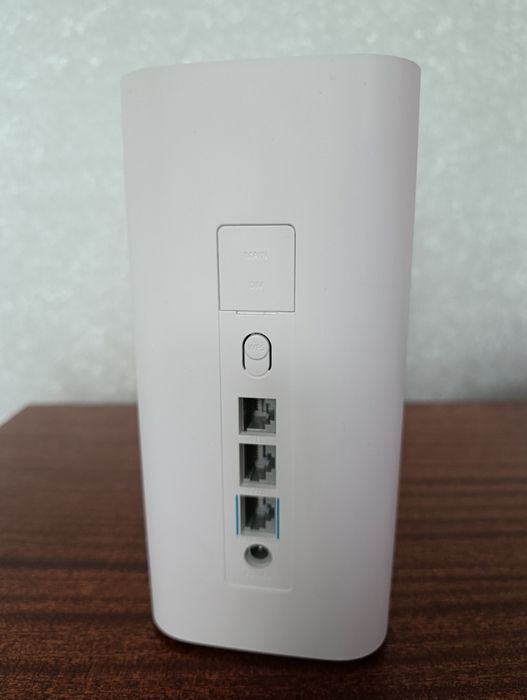 Продам роутер почти новый.