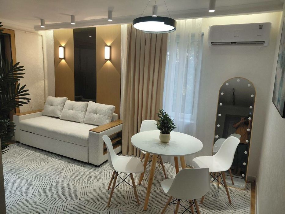 Срочно продается квартира 2*4/5/5. Чиланзар 26.