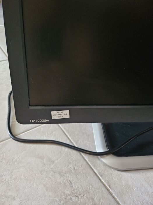 Монитор HP l2208W