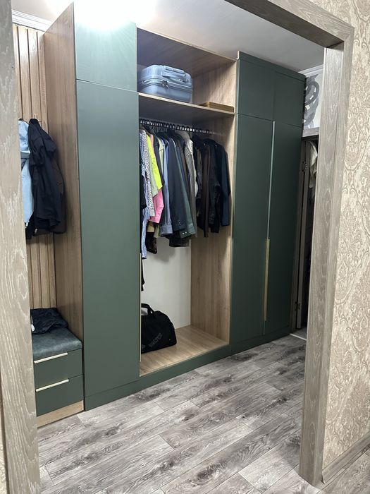 Продам прихожую