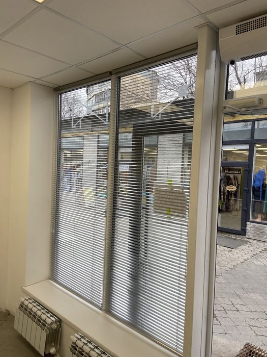 Горизонтальные металлические жалюзи