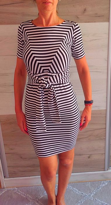 Нова еластична рокля размер XS  цена 15 лв