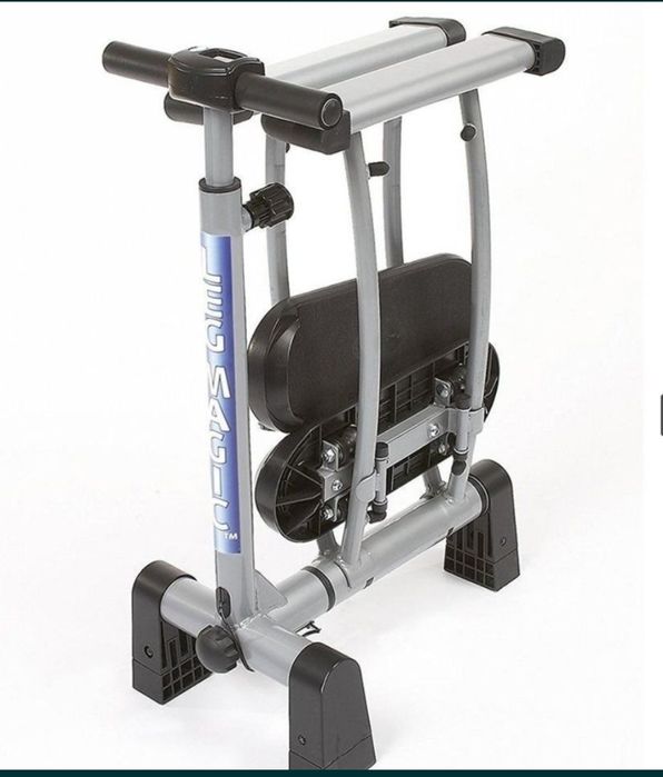 Тренажёр для ног Leg Magic.