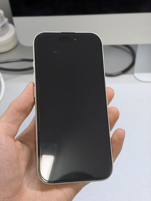 iPhone 17 Pro 256GB Белый с гарантией