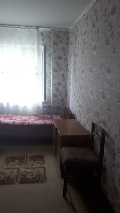 Девушке с подселением