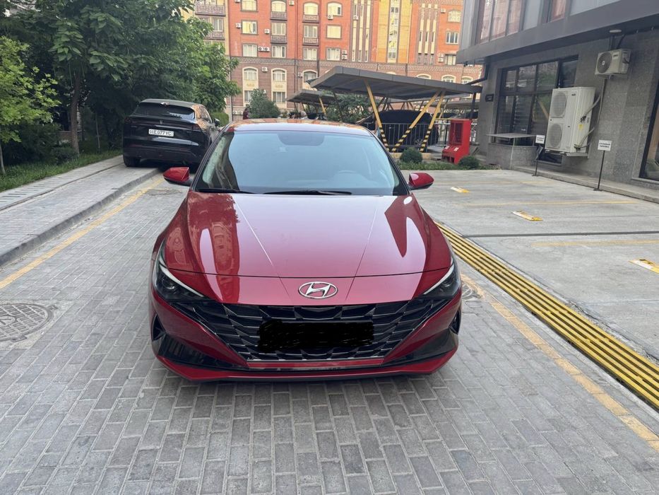 Hyundai Elantra 2022 чистая как новая в отличном состоянии