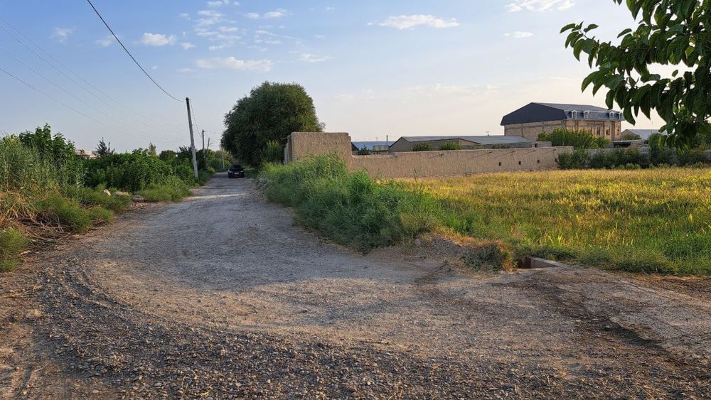 Yer sotiladi barcha hujjatlari joyida