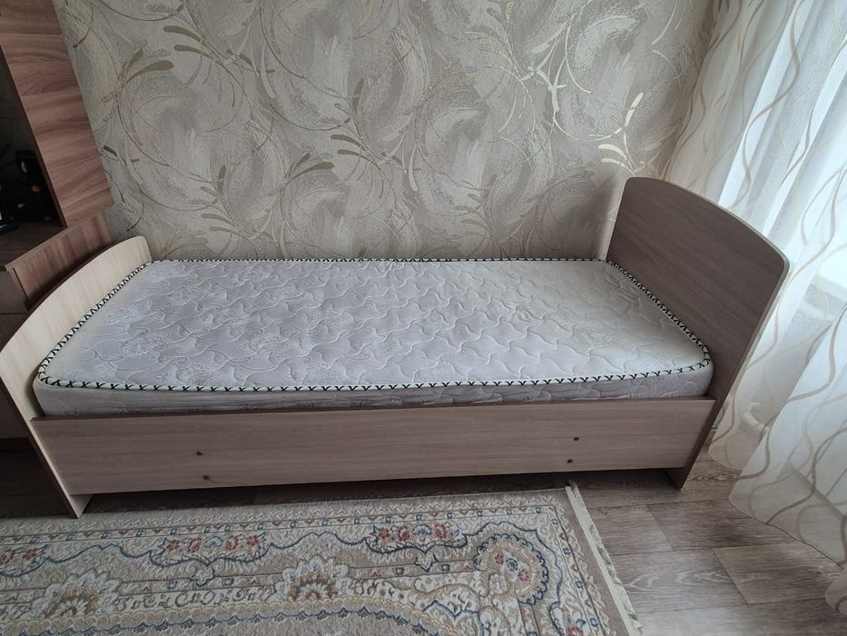Односпальная кровать