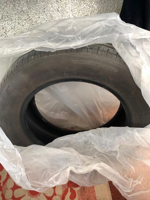 Продам шина от kia cerato