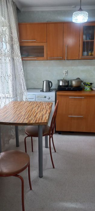 С КОНДИЦИОНЕРОМ  3 ком кв посуточно Новостройка,Цем.пос