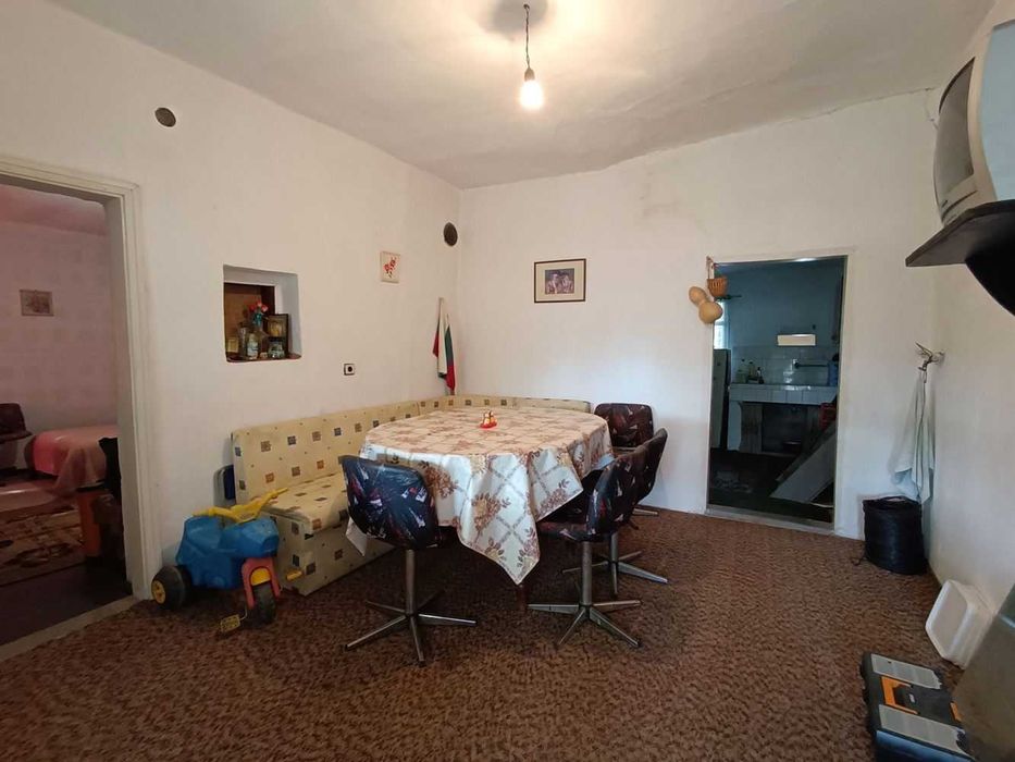 Продава се Къща в с. Върбица, Област Велико Търново - 70 кв.м за 328 €/кв.м - Снимка #2