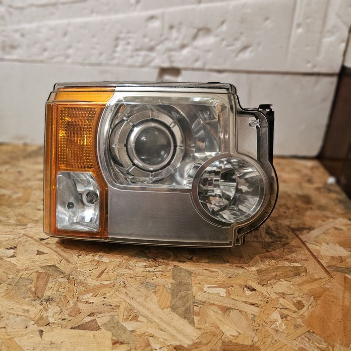 Фар десен за Land Rover Discovery 3HSE