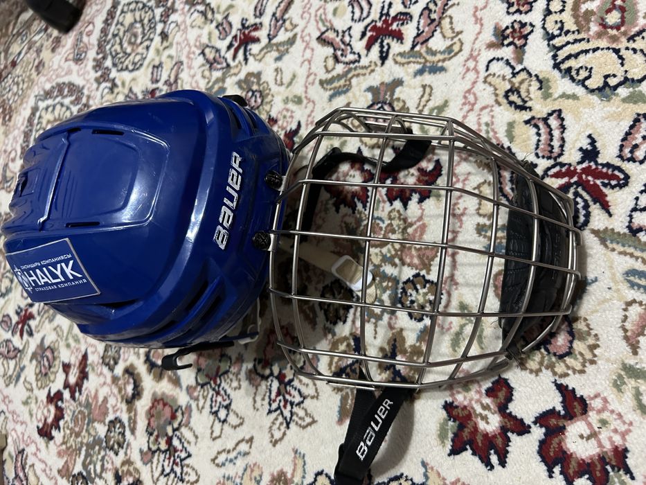 Хоккейная форма.