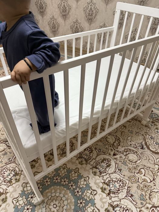 Детская кровать/манеж