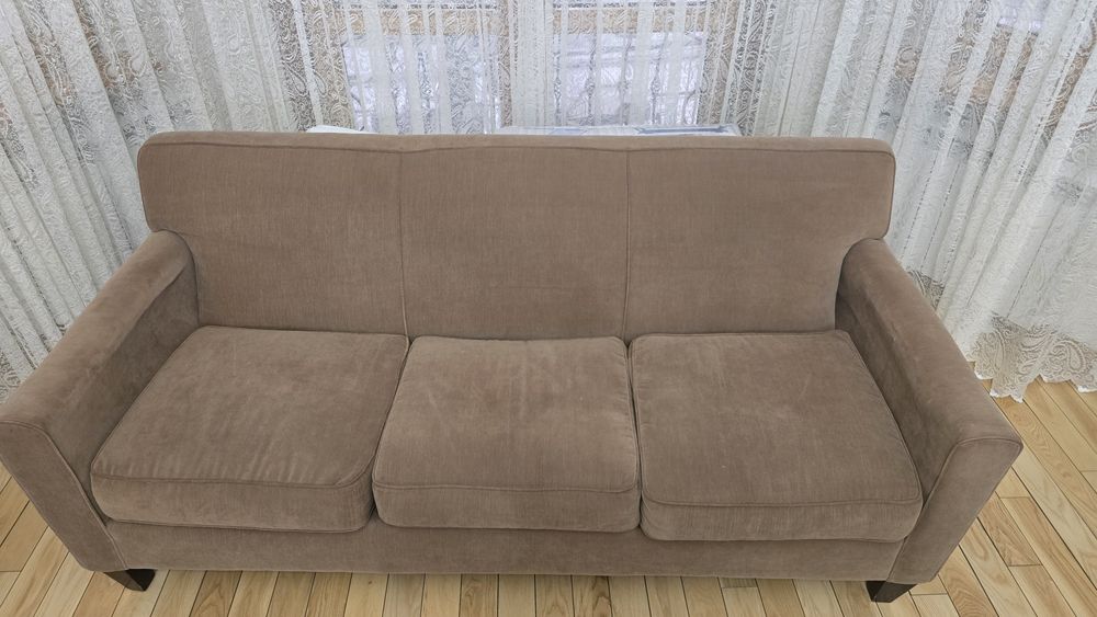 Диван для гостиной